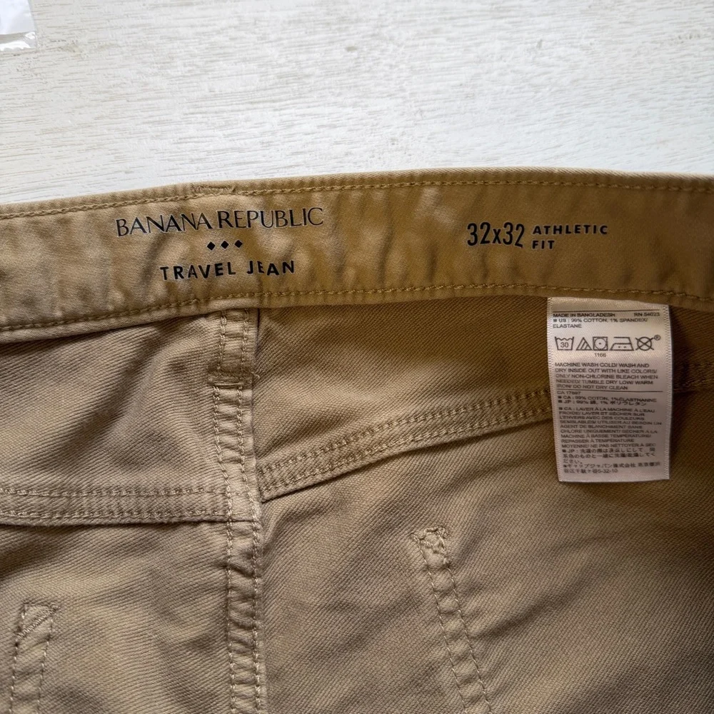 Banana Republic travel Jean 32x32 athletic fit‎ tan men’s